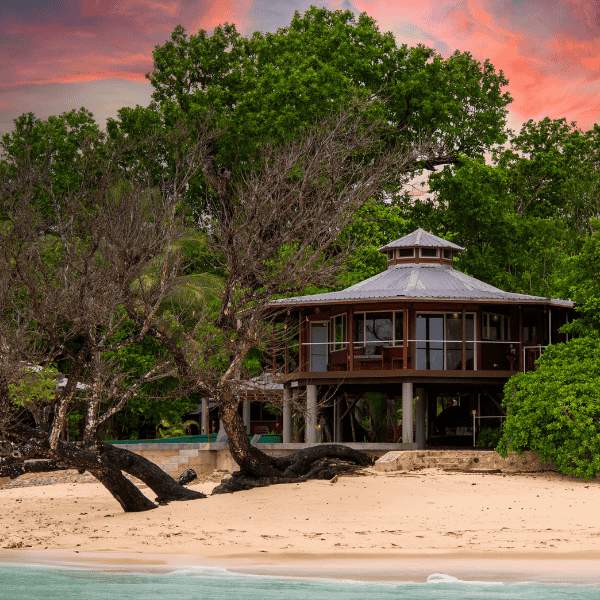 Private Villa with Spectacular Views 600x600